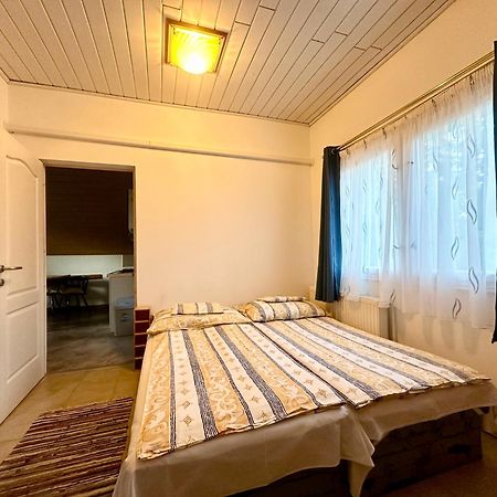 Rita Apartman Balatonszeplak Сиофок Екстериор снимка