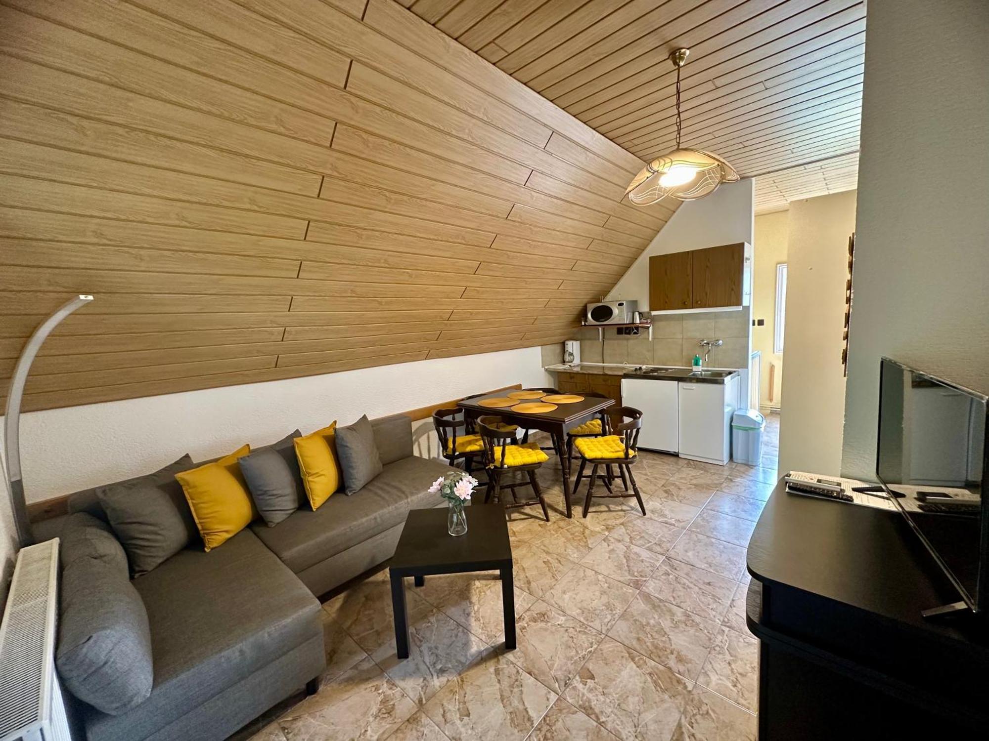 Rita Apartman Balatonszeplak Сиофок Екстериор снимка